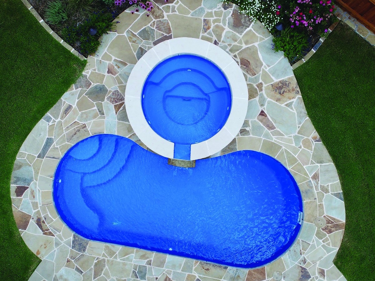 Jamaica 1020 Setup with Shasta Spa Component