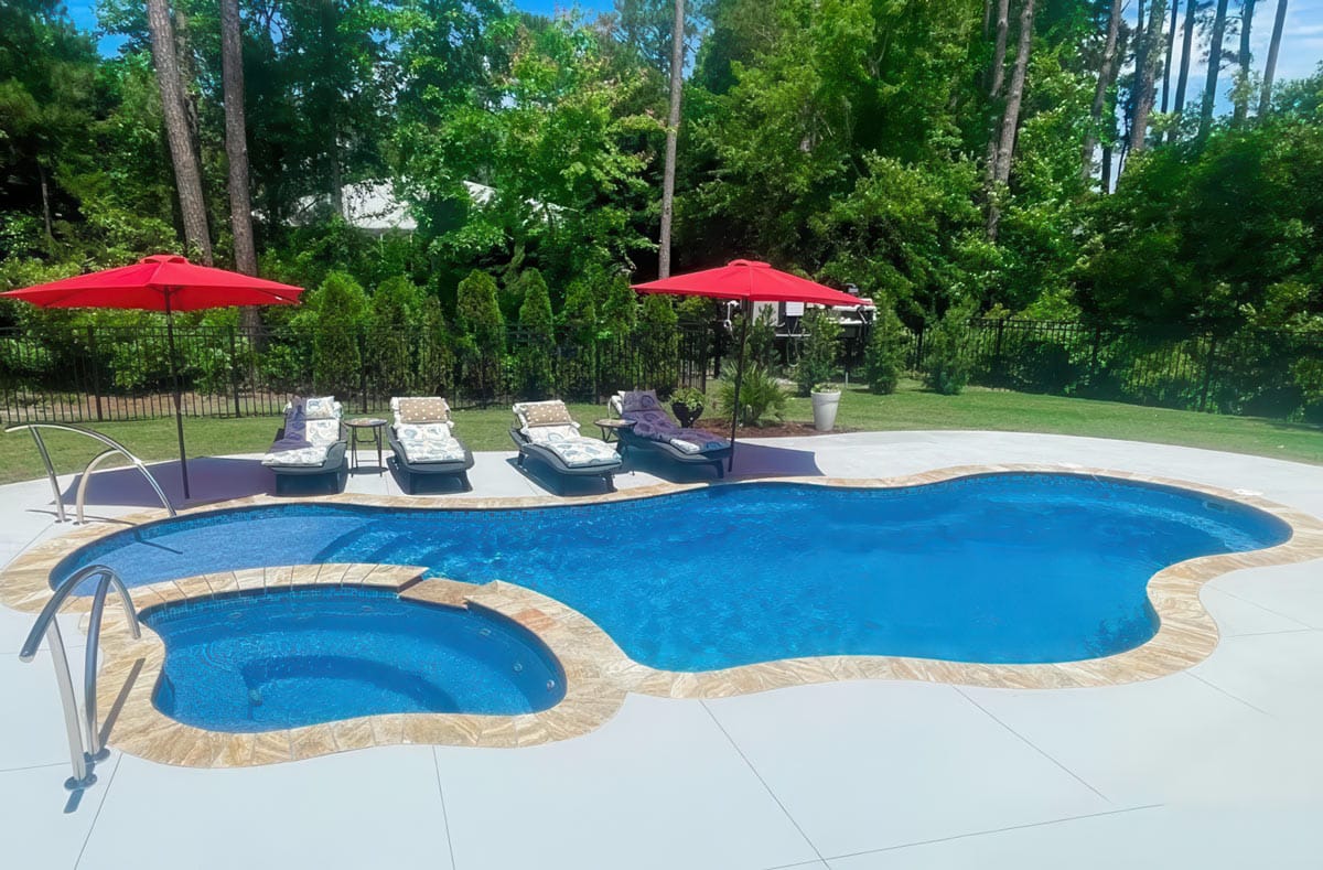 Bermuda Deluxe Pool Horizon View