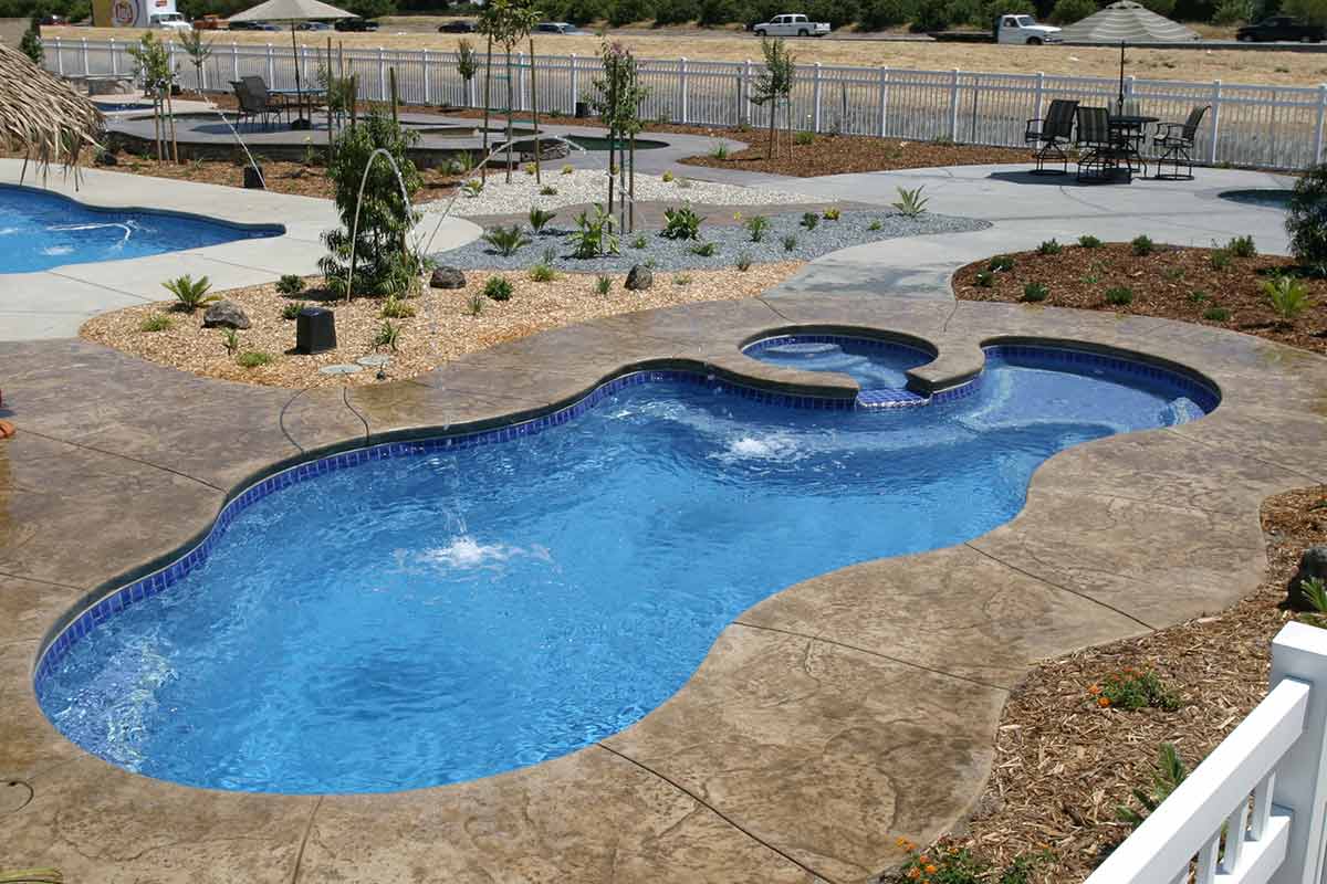 Bermuda 1430 Deluxe Pool Overhead Preview