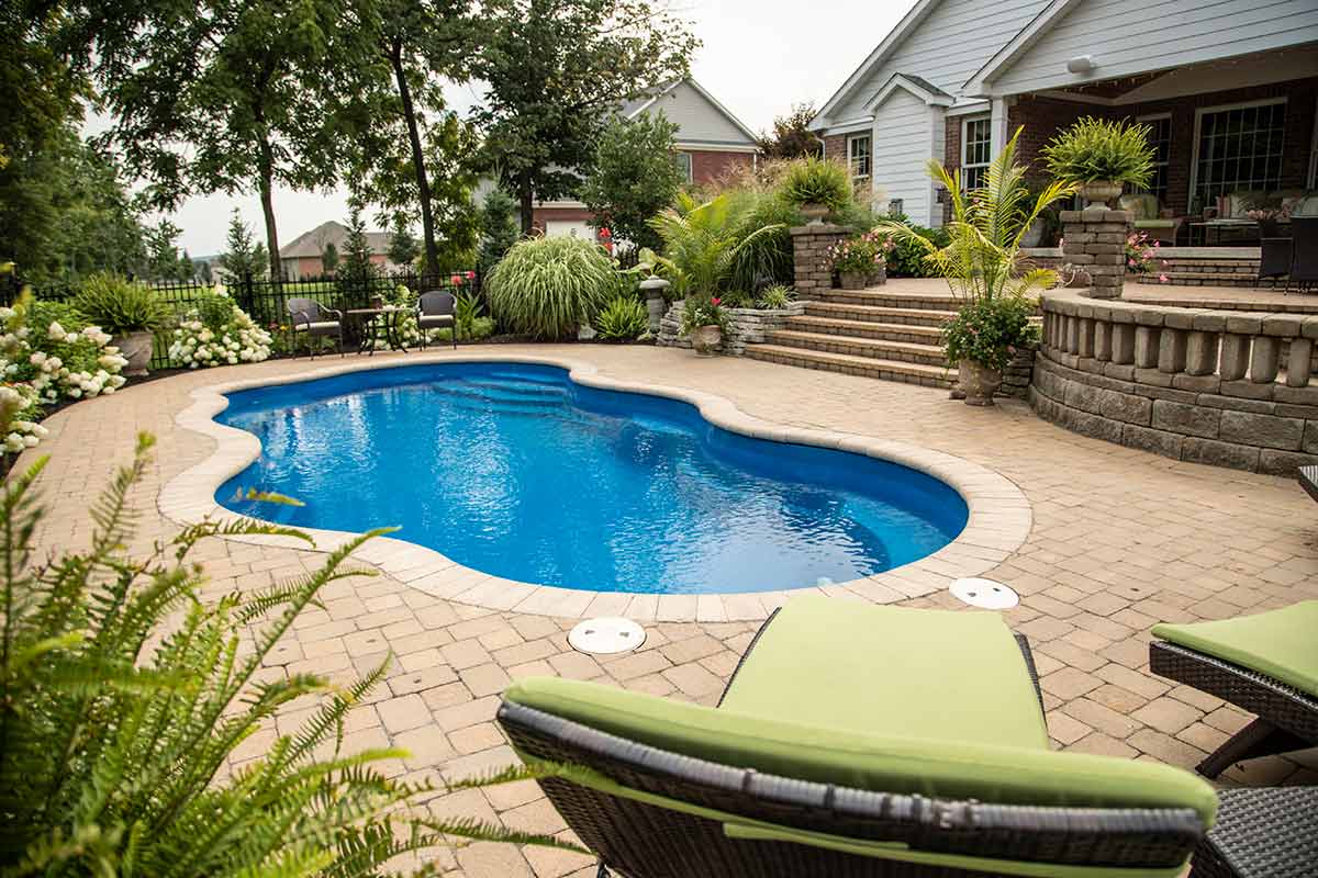 Bermuda 1430 Elegant Backyard Hardscape Scene